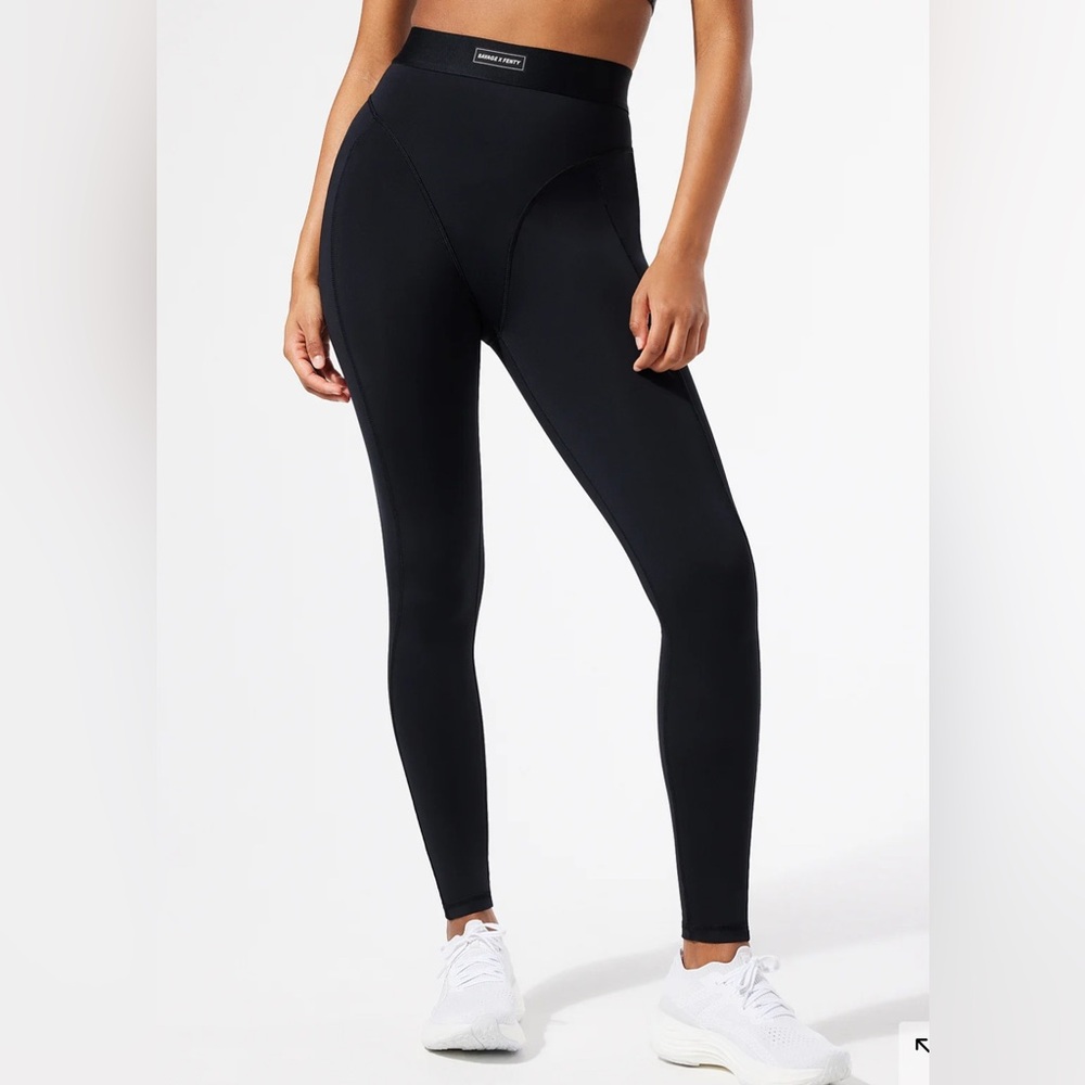 Savage x Fenty Lineup High-Waist Pocket Legging
